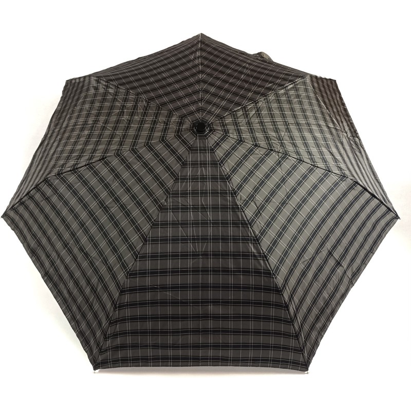 Small checkered umbrella
